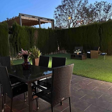 Modern 5-Bedroom Villa With Pool Montequinto 外观 照片