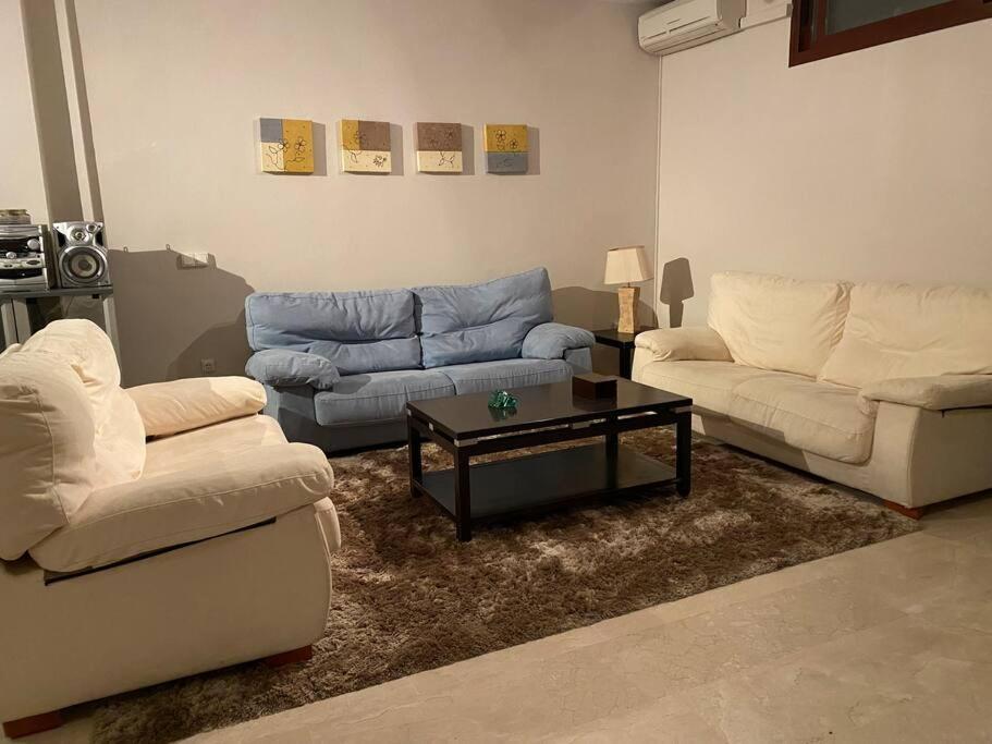 Modern 5-Bedroom Villa With Pool Montequinto 外观 照片